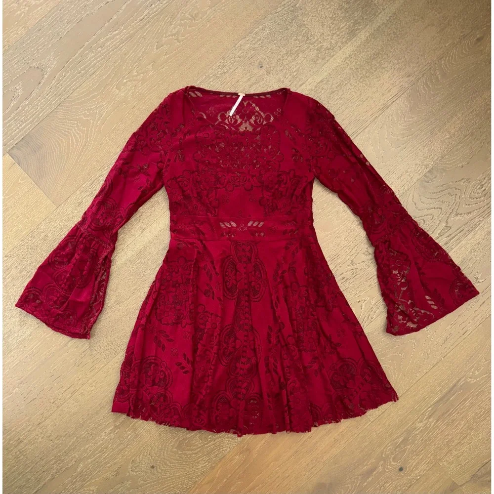 Free People Reign Over Me Lace Mini Dress Berry Red Bell Sleeve‎ Cutout Bk Sz 12